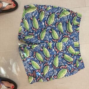 Vineyard Vines mens Turtle Swimsuit Size L
